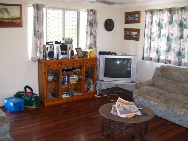 3 Barry Street, Gracemere QLD 4702