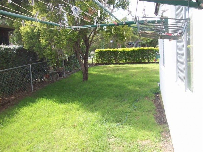 3 Barry Street, Gracemere QLD 4702