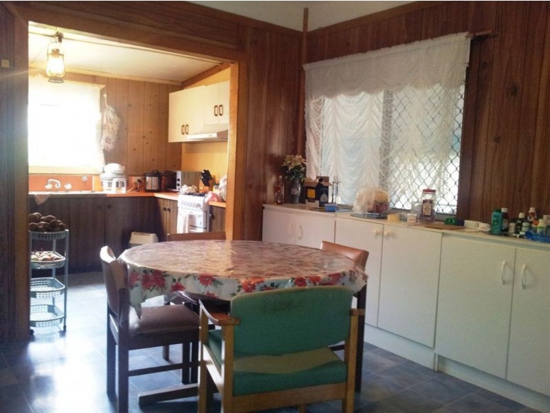 26 Gordon Street, Mount Morgan QLD 4714