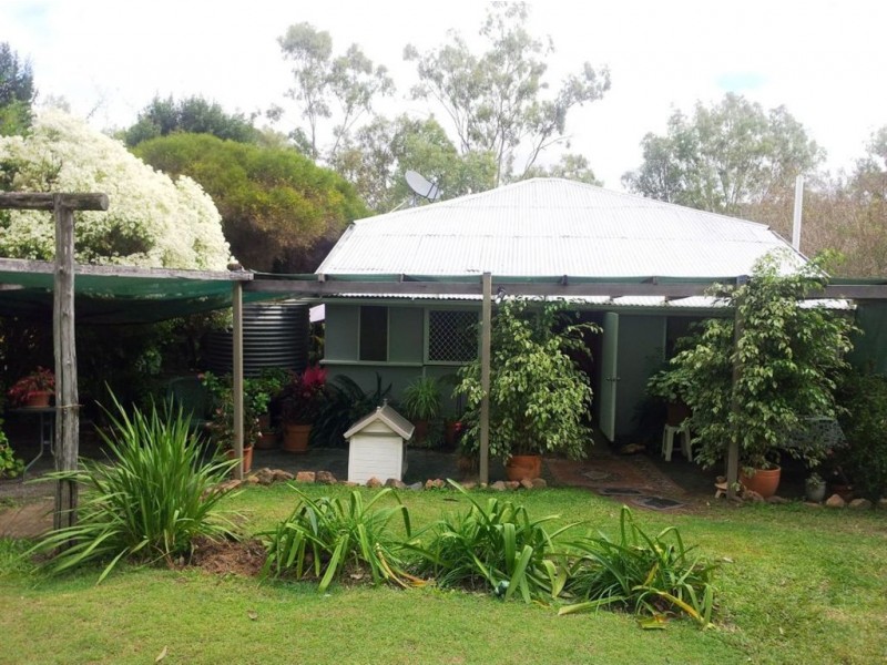 49 Tipperary Rd, Mount Morgan QLD 4714