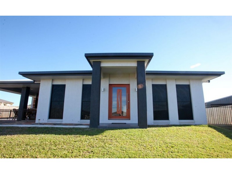 12 brady pl, Gracemere QLD 4702