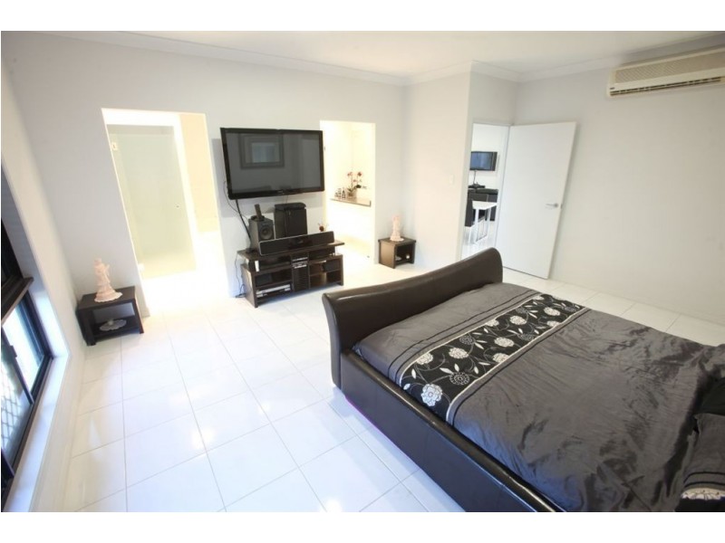 12 brady pl, Gracemere QLD 4702