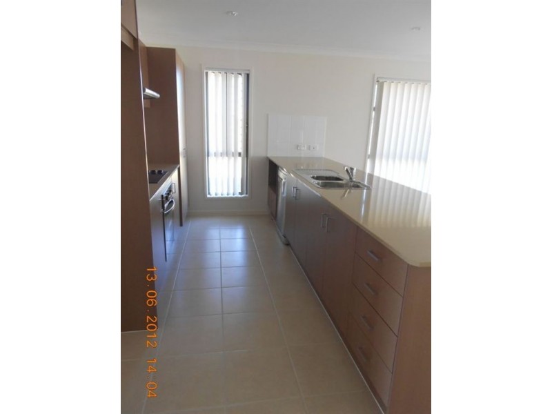 8 Belltrees Place, Gracemere QLD 4702