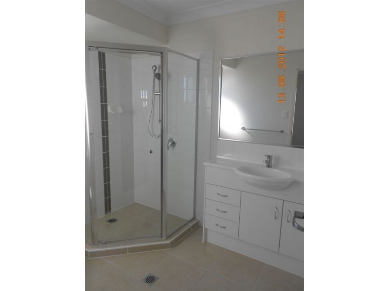 8 Belltrees Place, Gracemere QLD 4702