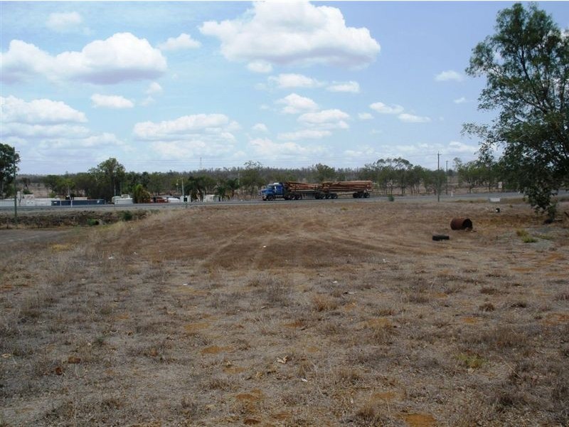 30 Oshanesy Street, Gracemere QLD 4702