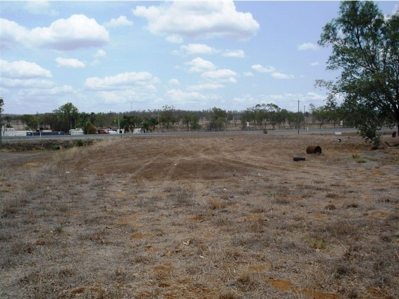 30 Oshanesy Street, Gracemere QLD 4702