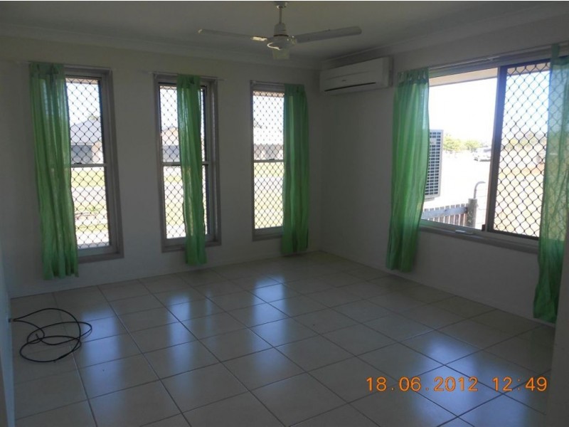 16 Tippett Crescent, Gracemere QLD 4702