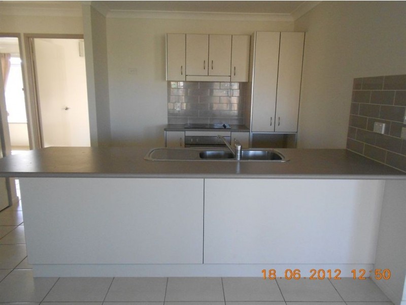 16 Tippett Crescent, Gracemere QLD 4702