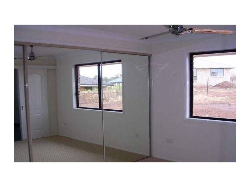 6 Poinciana Place, Gracemere QLD 4702