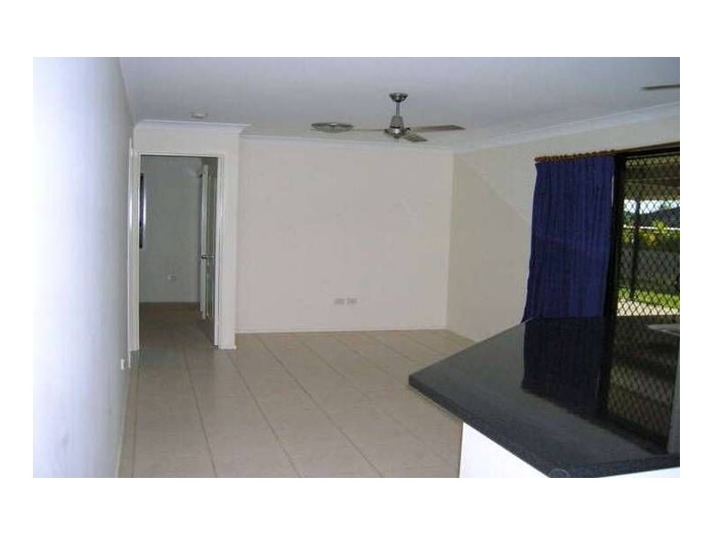 6 Poinciana Place, Gracemere QLD 4702
