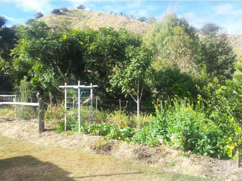 16 Usher Street, Mount Morgan QLD 4714