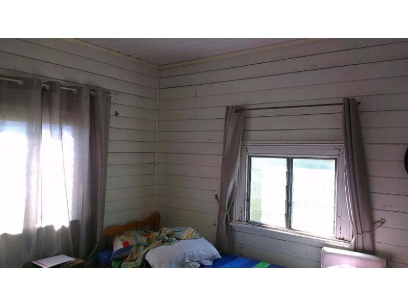 133 East Street, Mount Morgan QLD 4714