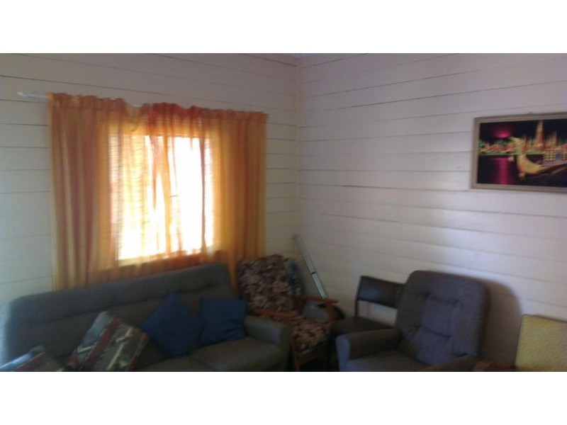 133 East Street, Mount Morgan QLD 4714