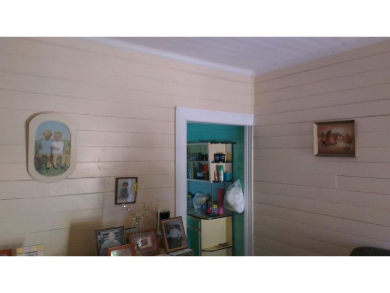 133 East Street, Mount Morgan QLD 4714