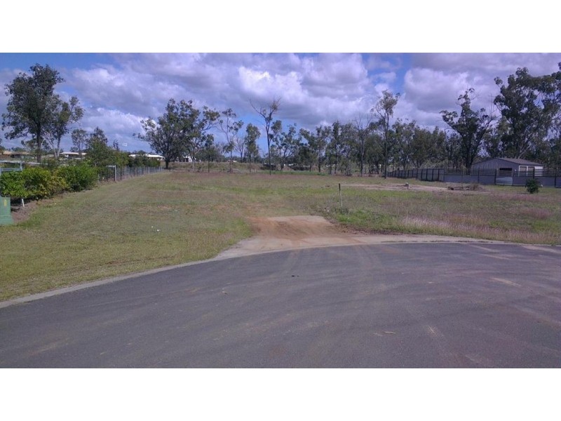 15 Freeman Court, Gracemere QLD 4702
