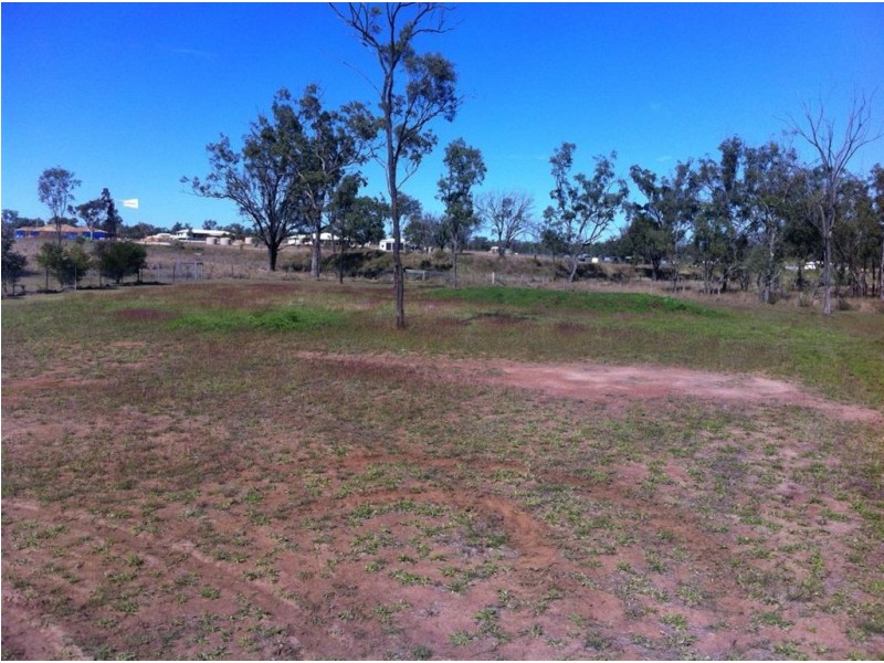 15 Freeman Court, Gracemere QLD 4702