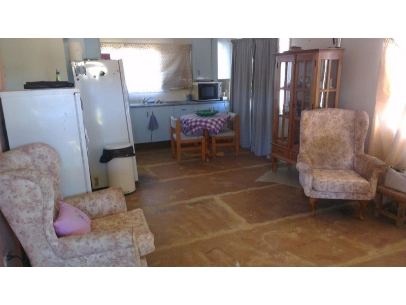 12 CARIGE AVENUE, Bouldercombe QLD 4702