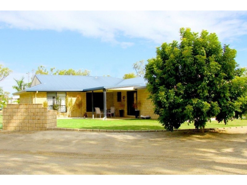 138 Cherryfields Rd, Gracemere QLD 4702