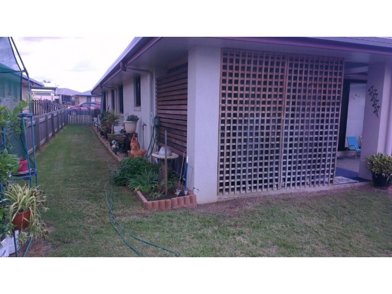 1/7 Poinciana Place, Gracemere QLD 4702