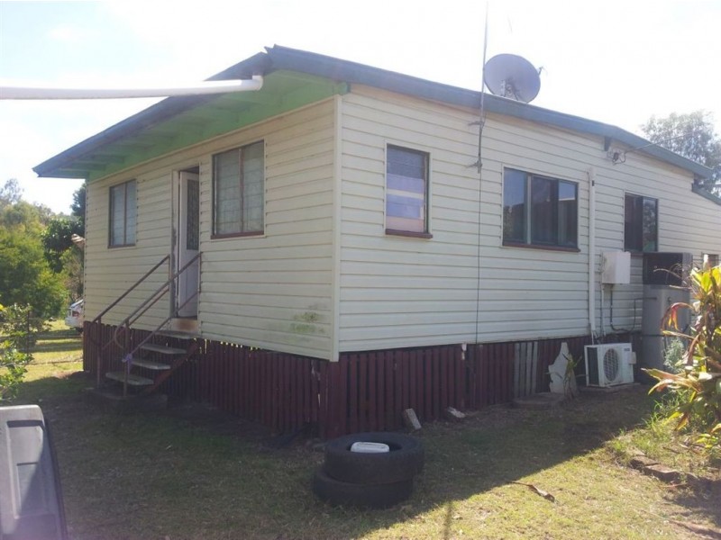 2 Radloff St, Mount Morgan QLD 4714
