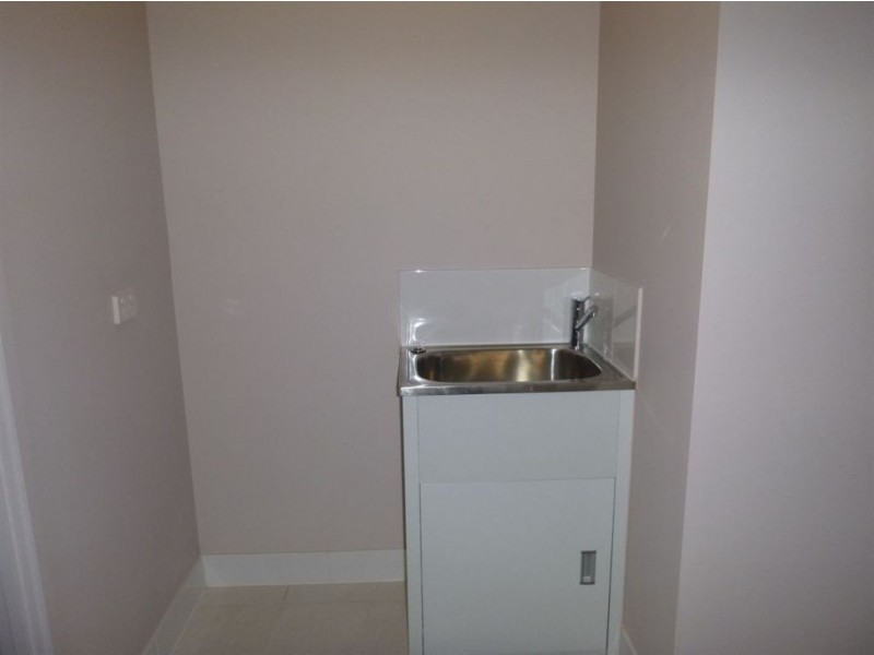 2/181 Lucas Street, Gracemere QLD 4702