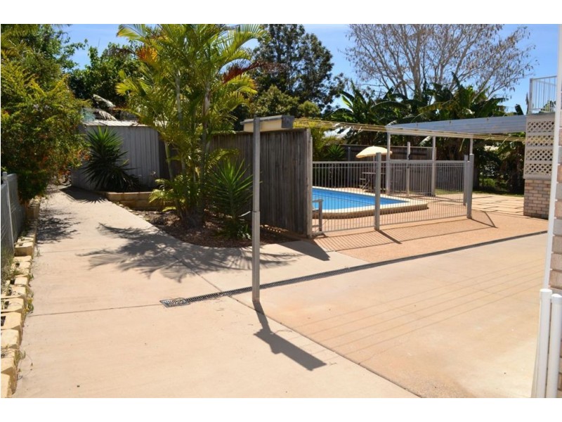 74 DONOVAN CRESCENT, Gracemere QLD 4702