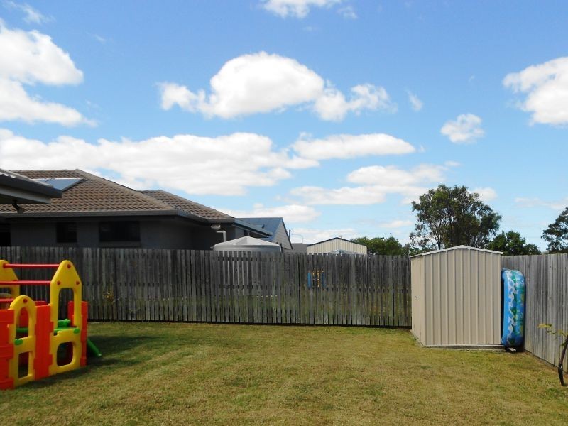 64 Corella Drive, Gracemere QLD 4702