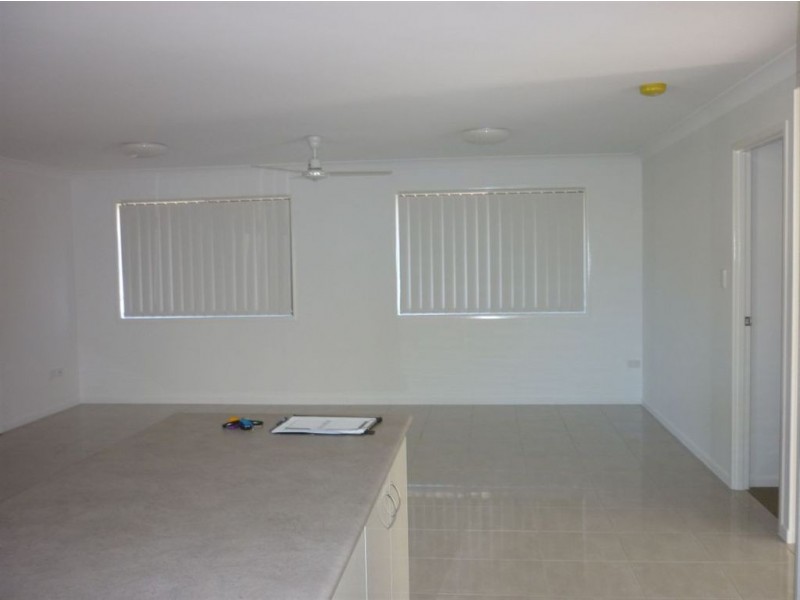 76 Corella Drive, Gracemere QLD 4702