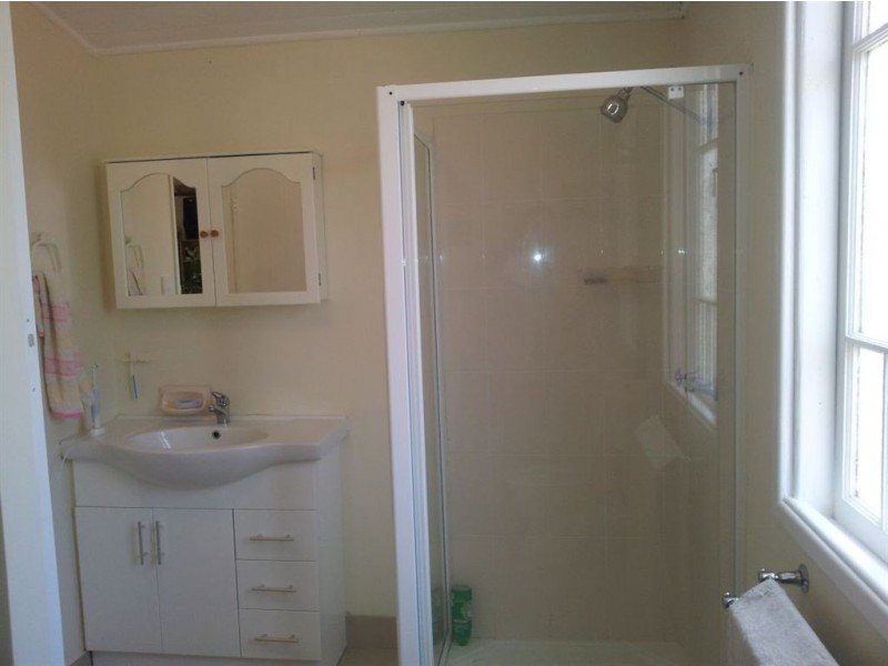 15 James St, Mount Morgan QLD 4714