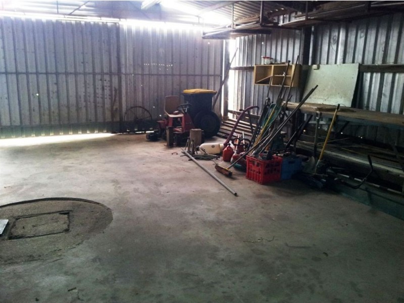 25 Black St, Mount Morgan QLD 4714