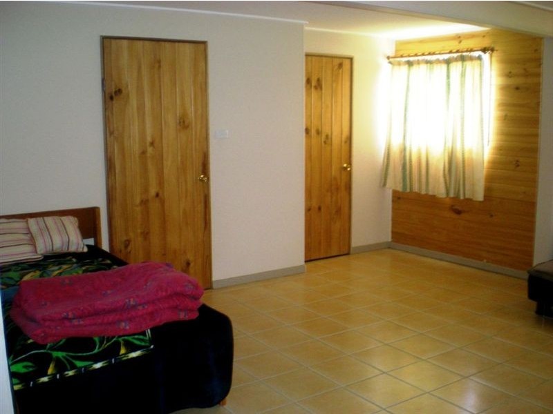 10 Reservoir Street, Gracemere QLD 4702