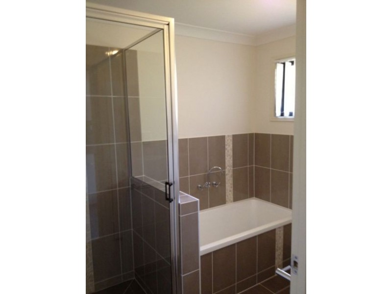 7a Jardine Crt, Gracemere QLD 4702