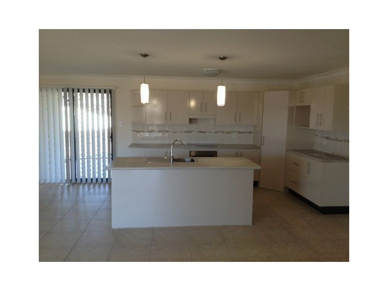 7a Jardine Crt, Gracemere QLD 4702