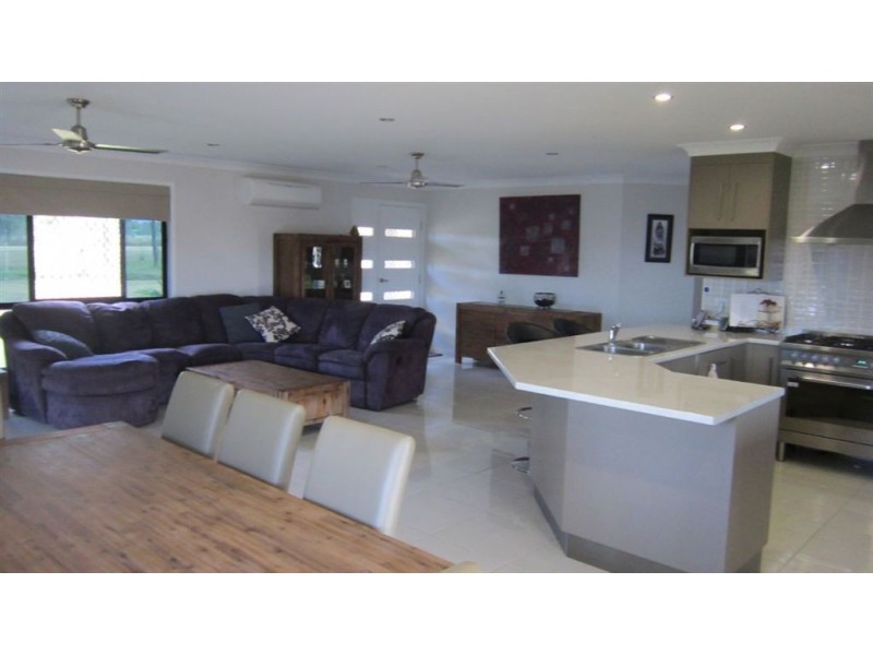 99 Washpool Rd, Gracemere QLD 4702