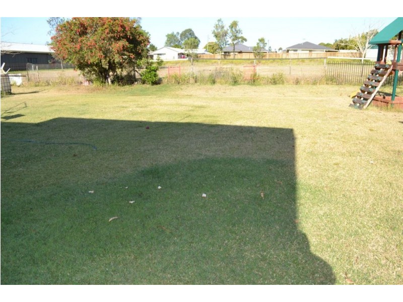 6 LAWRENCE CRESCENT, Gracemere QLD 4702