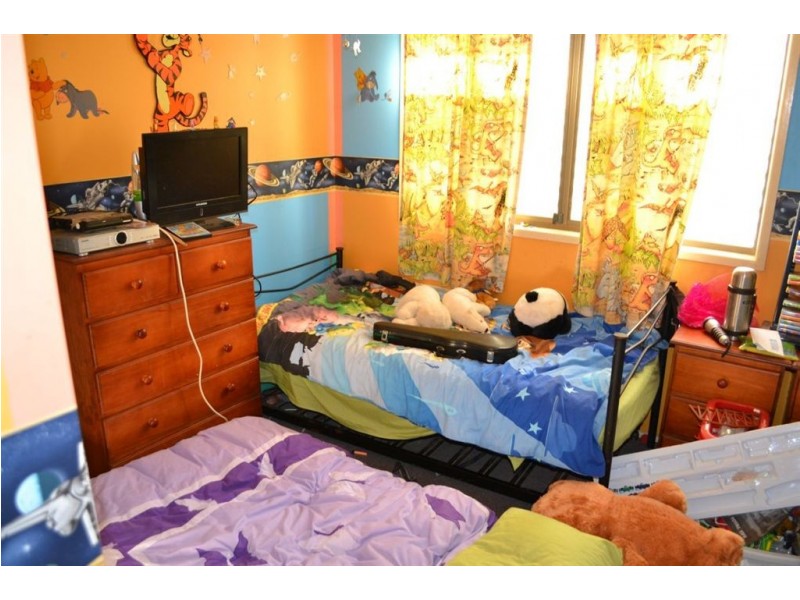 6 LAWRENCE CRESCENT, Gracemere QLD 4702