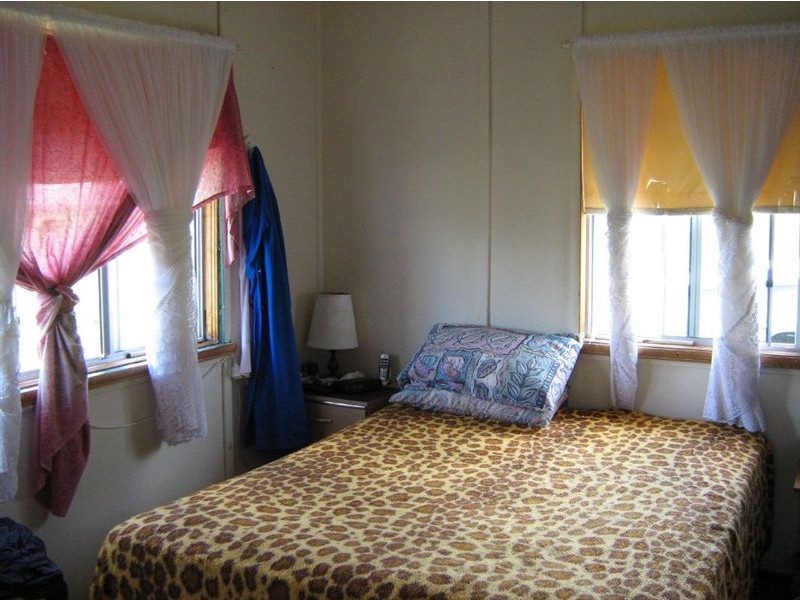 6 Waynes Lane, Bouldercombe QLD 4702