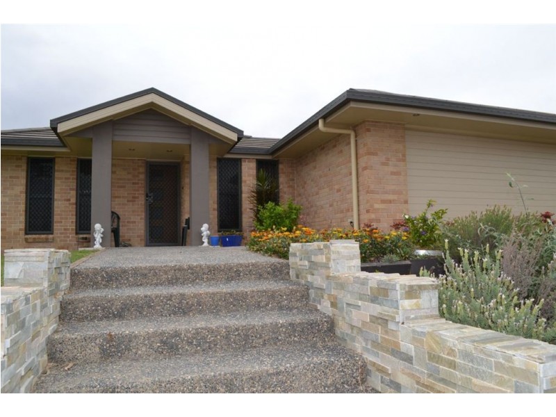 1 CUNNINGHAM COURT, Gracemere QLD 4702