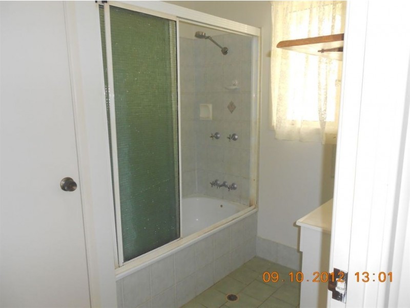 3 Rosewood Ave, Gracemere QLD 4702