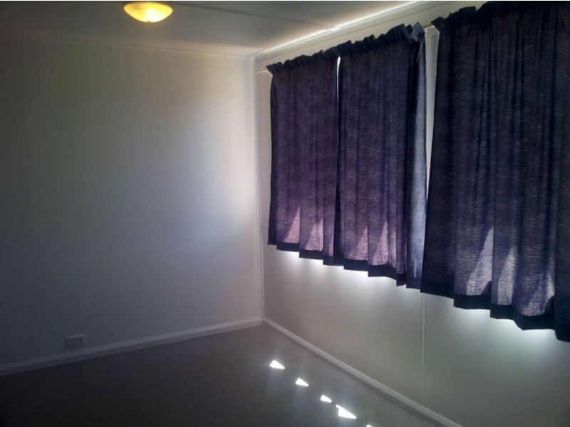 1 Gordon Lane, Mount Morgan QLD 4714