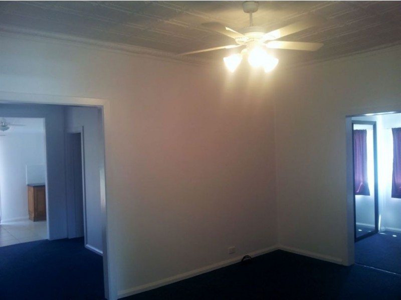 1 Gordon Lane, Mount Morgan QLD 4714
