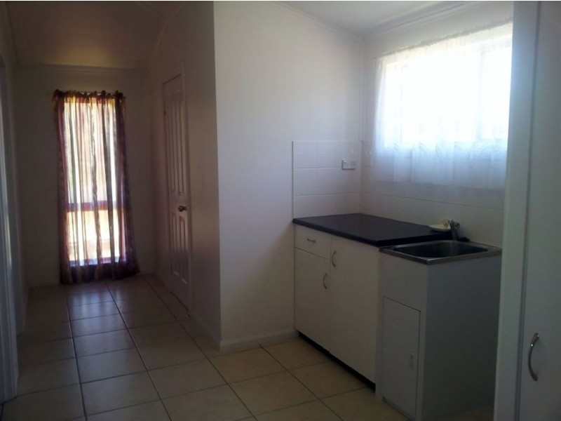 1 Gordon Lane, Mount Morgan QLD 4714