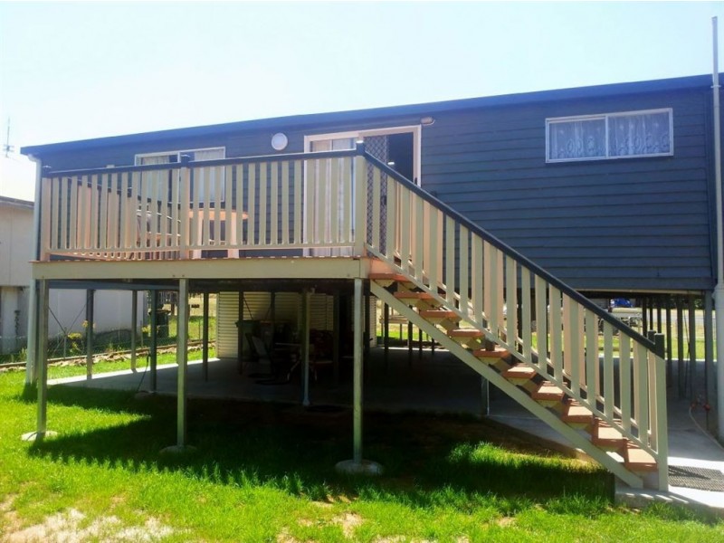 1 Gordon Lane, Mount Morgan QLD 4714