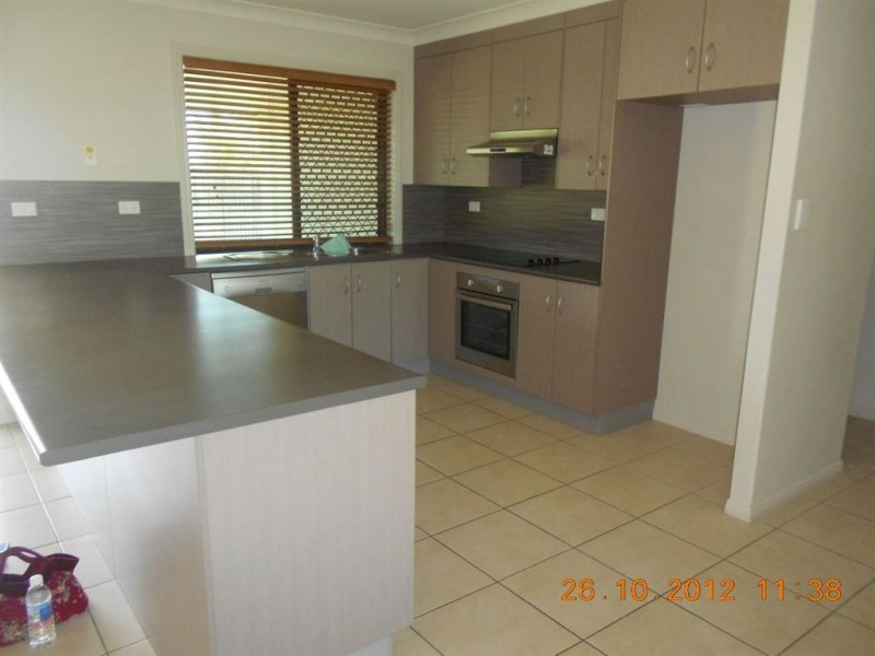 12 Sturt crt, Gracemere QLD 4702