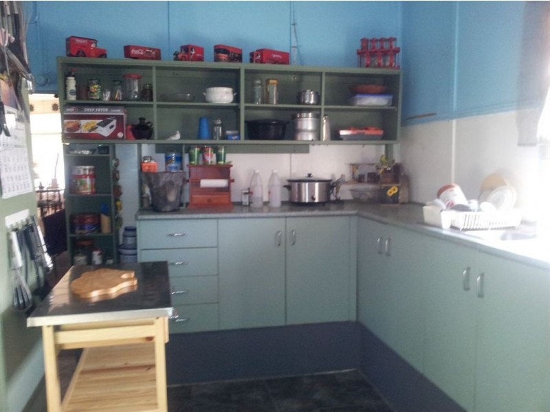 2 Pheasant Street, Wowan QLD 4702