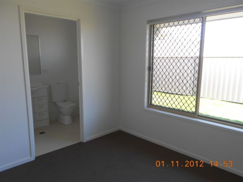 13 Premier Crt, Gracemere QLD 4702