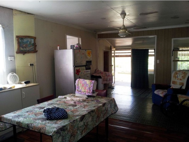 82 River Street, Mount Morgan QLD 4714