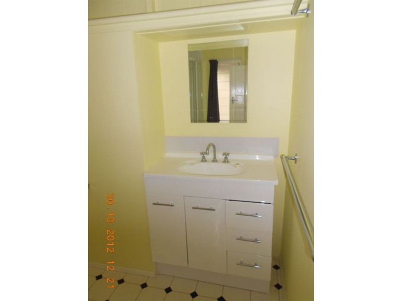 42 Gordon street, Mount Morgan QLD 4714