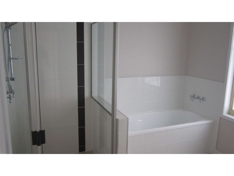 1/10 Eveline Street, Gracemere QLD 4702