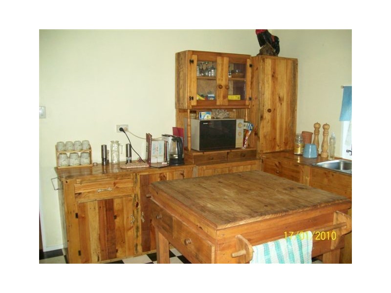 51179 Burnett Hwy, Mount Morgan QLD 4714